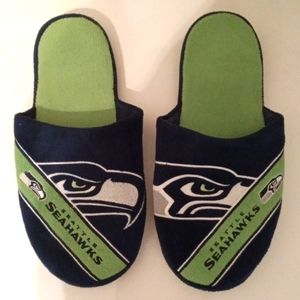 Seattle Green & Blue Seahawks Men's Slippers Size XL